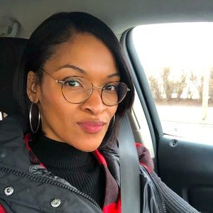 Meet your Posher, Erica